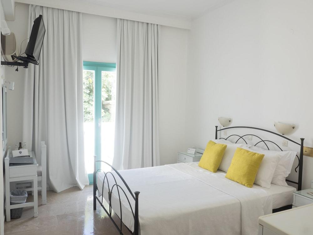 Amaryllis Beach Hotel Chrisi Akti  Extérieur photo