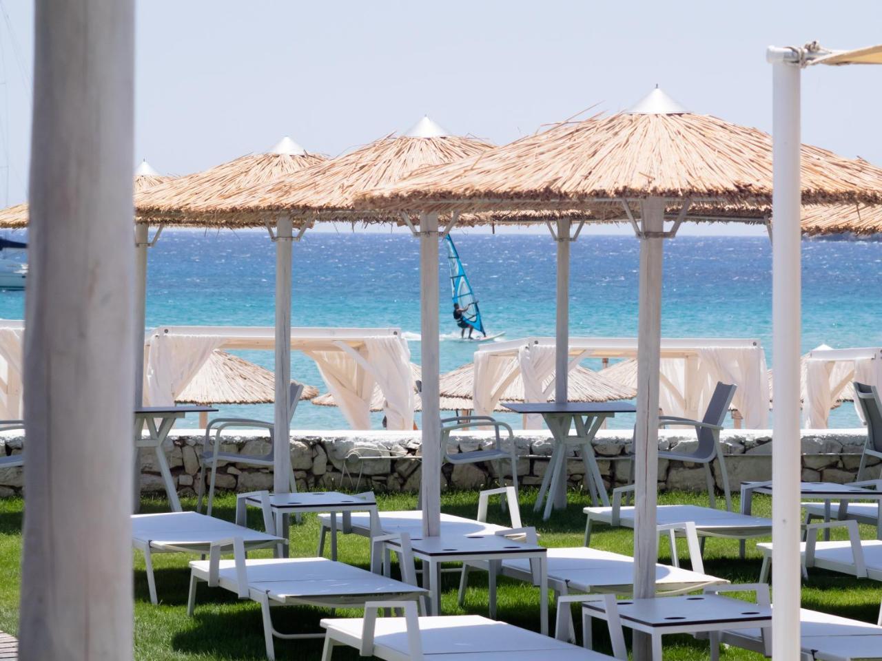 Amaryllis Beach Hotel Chrisi Akti  Extérieur photo